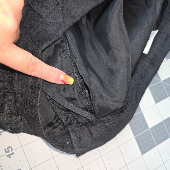 SOLO Midi Skirt Womens 12 Black Lace Whimsy Goth Romantic Capsule Minimalist - Picture 9 of 13